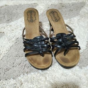 🔥3/$15🔥 Mudd black strappy heels